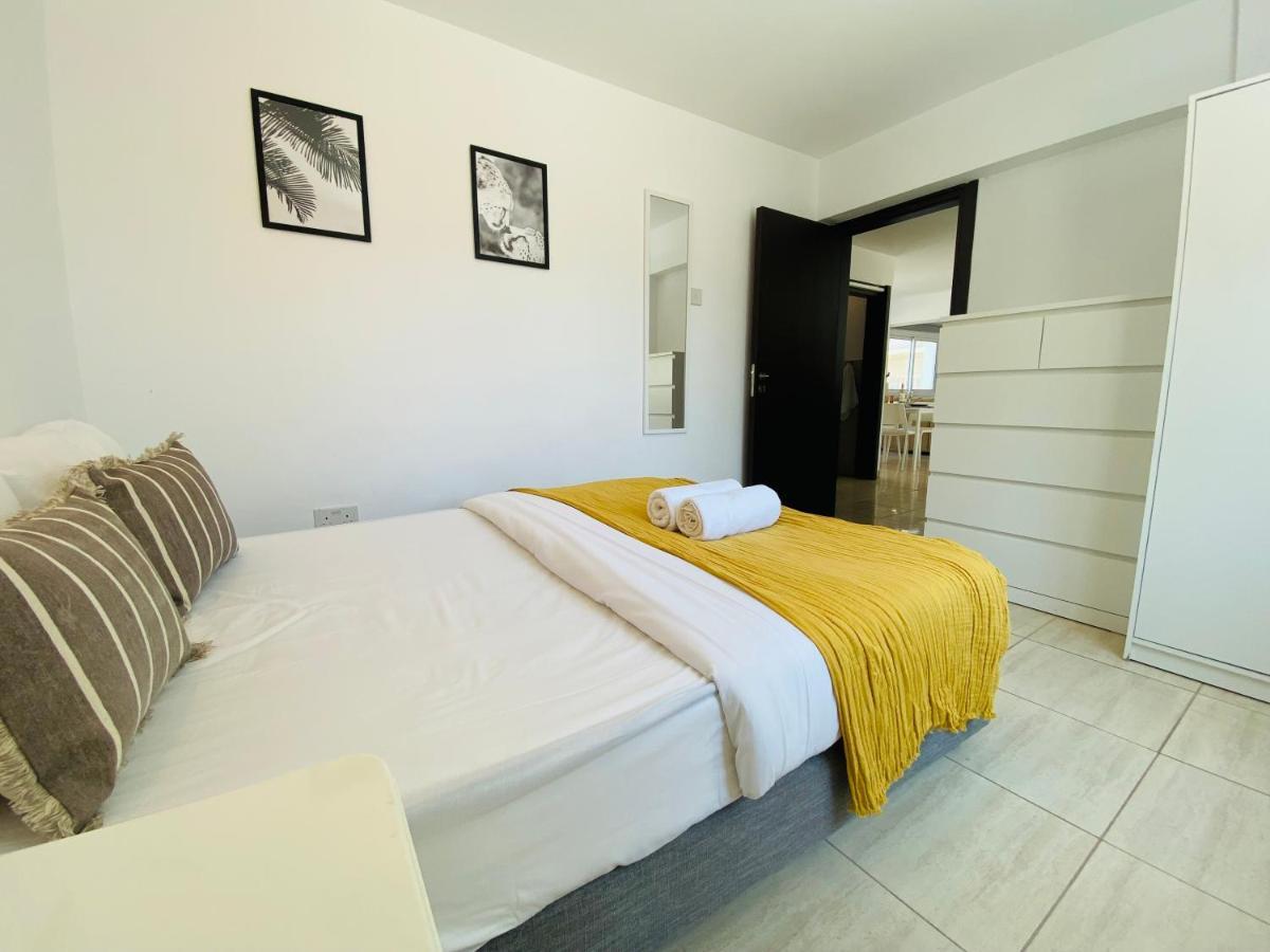Serena'S 2-Br Apartment In Larnaca Ngoại thất bức ảnh